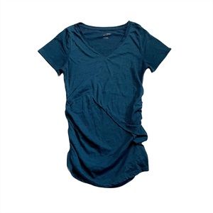 Liz Lange Maternity Blue Short Sleeve V Neck Fitted Shirt Size Small